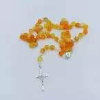 Różaniec z kamieni Agat karneolowy z medalikiem Św. Jana Pawła II i Matką Bożą