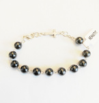 Bransoletka-różaniec z kamieni hematyt z krzyżykiem