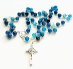 Różaniec z kamieni agat niebieski ze Św. Janem Pawłem II/Matką Bożą