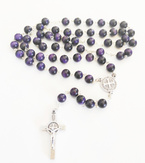 Różaniec z kamieni tygrysie oko fioletowe ze Św. Benedyktem